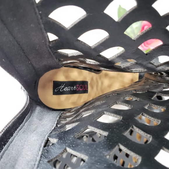 HeartSoul Lattice Cutout Boots New, 7.5 - Picture 12 of 16